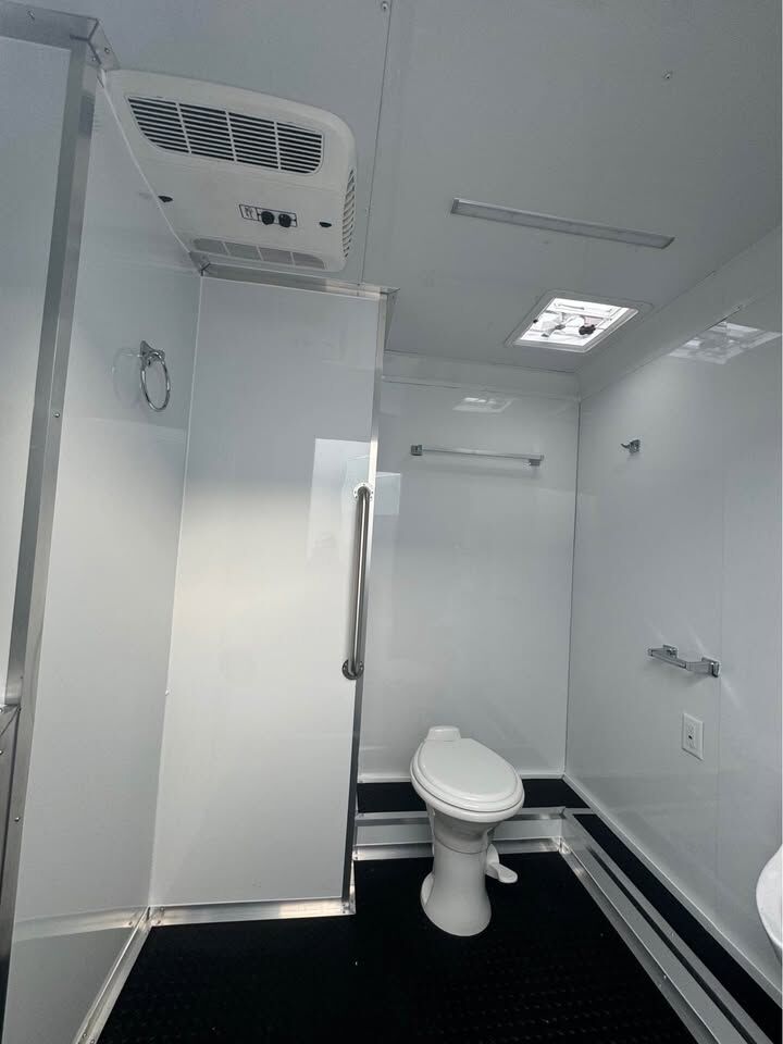 2026 Hook & Line Restroom Trailer in silver frost, photo 5