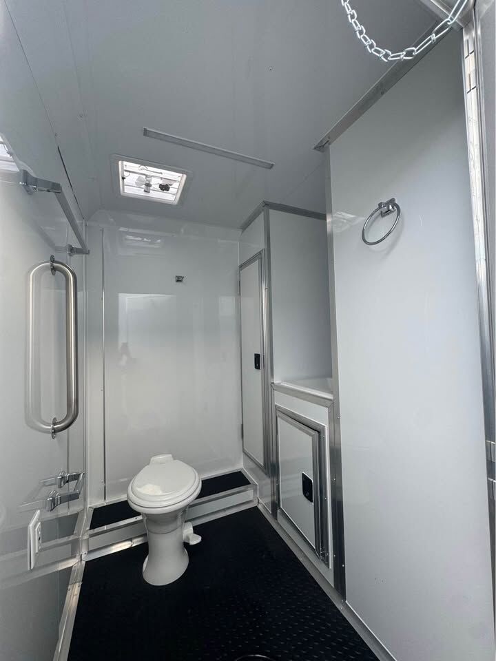 2026 Hook & Line Restroom Trailer in silver frost, photo 8