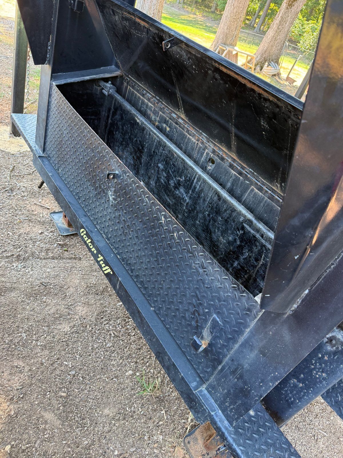 2025 Gator Made 8x40 gooseneck flatbed trailer in black, photo 5